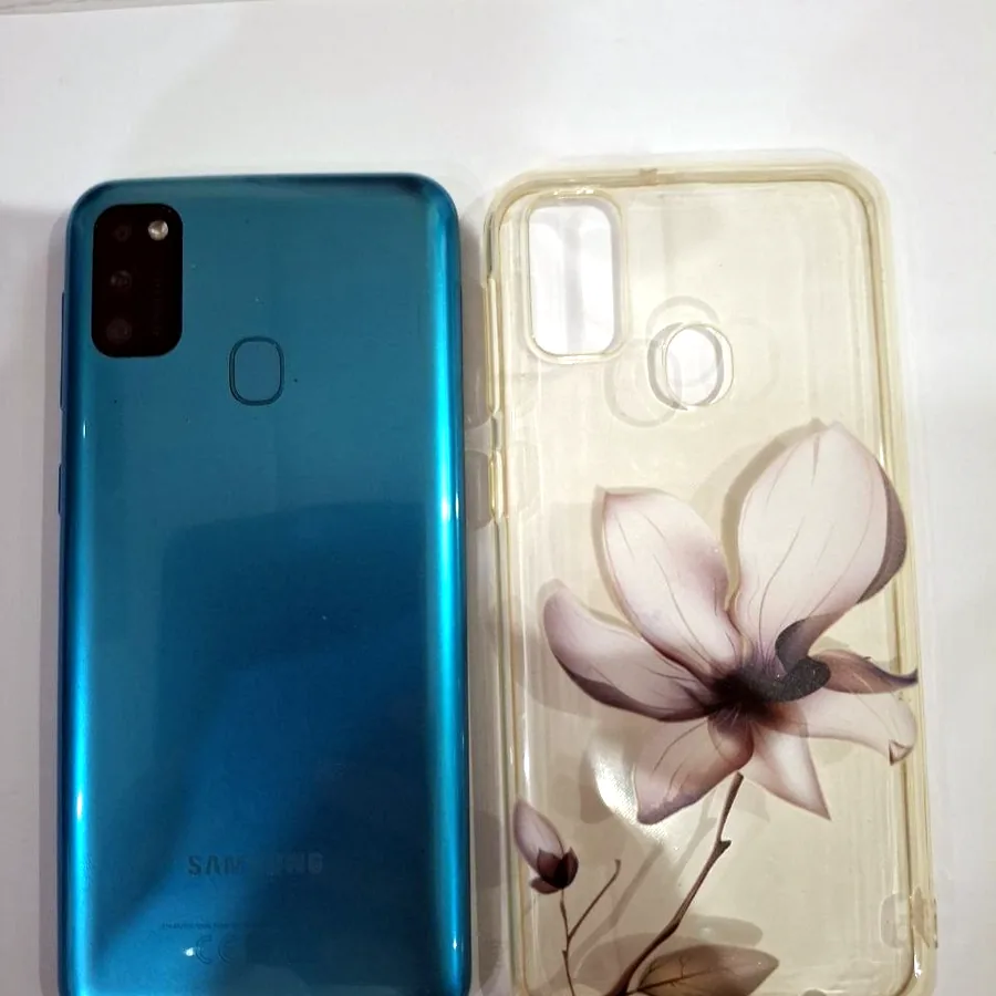 Смартфон Samsung Galaxy M21