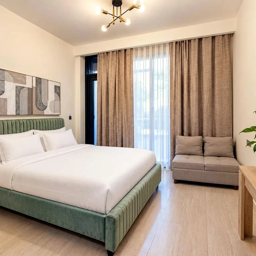 Студия в Azizi Riviera, полностью мебелирована