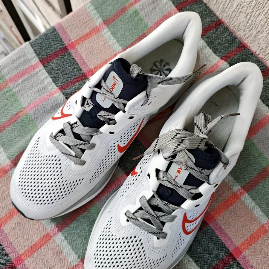 Беговые кроссовки Nike Quest 6, размер 46