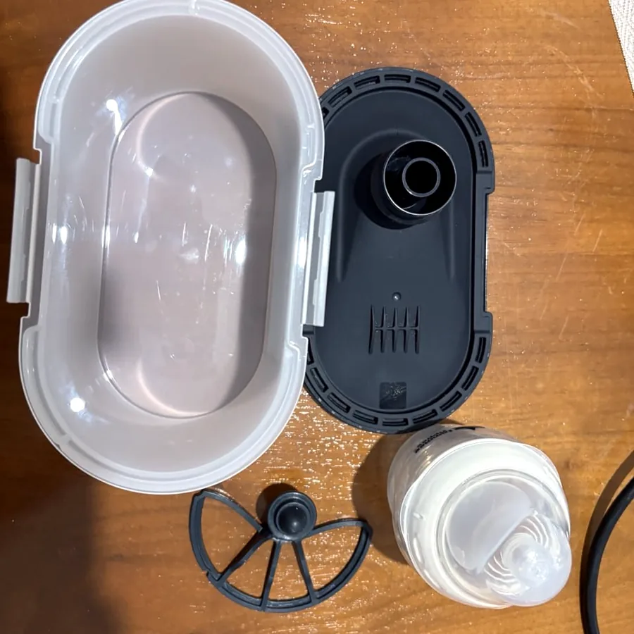 Автомат для приготовления детской смеси Tommee Tippee