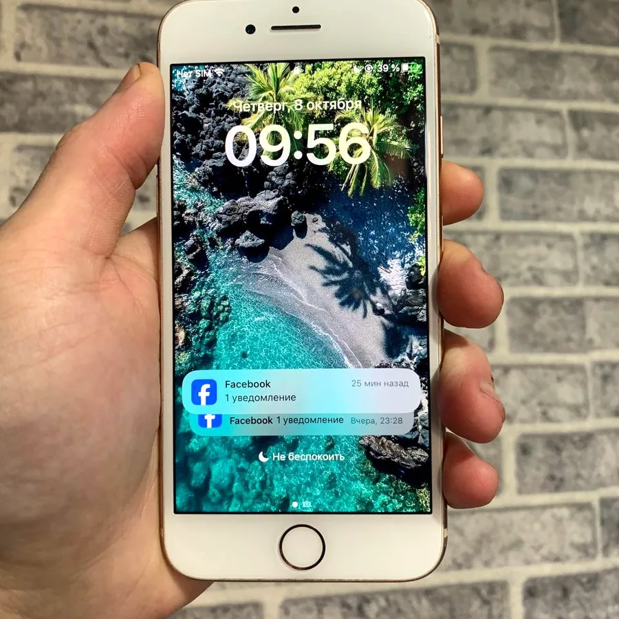iPhone 8, 256 ГБ, золотой, состояние отличное