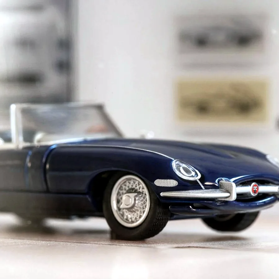 Машинка Mattel Hot Wheels Jaguar E-Type Roadster