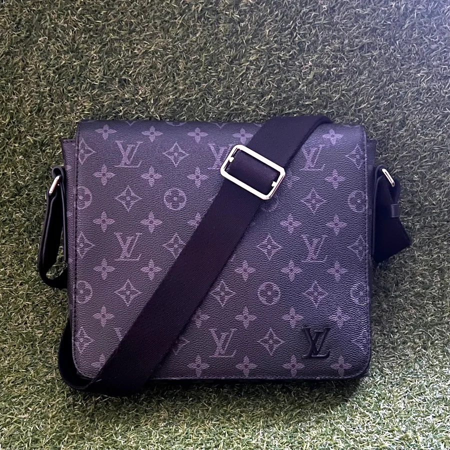 Сумка Louis Vuitton District PM Monogram, оригинал