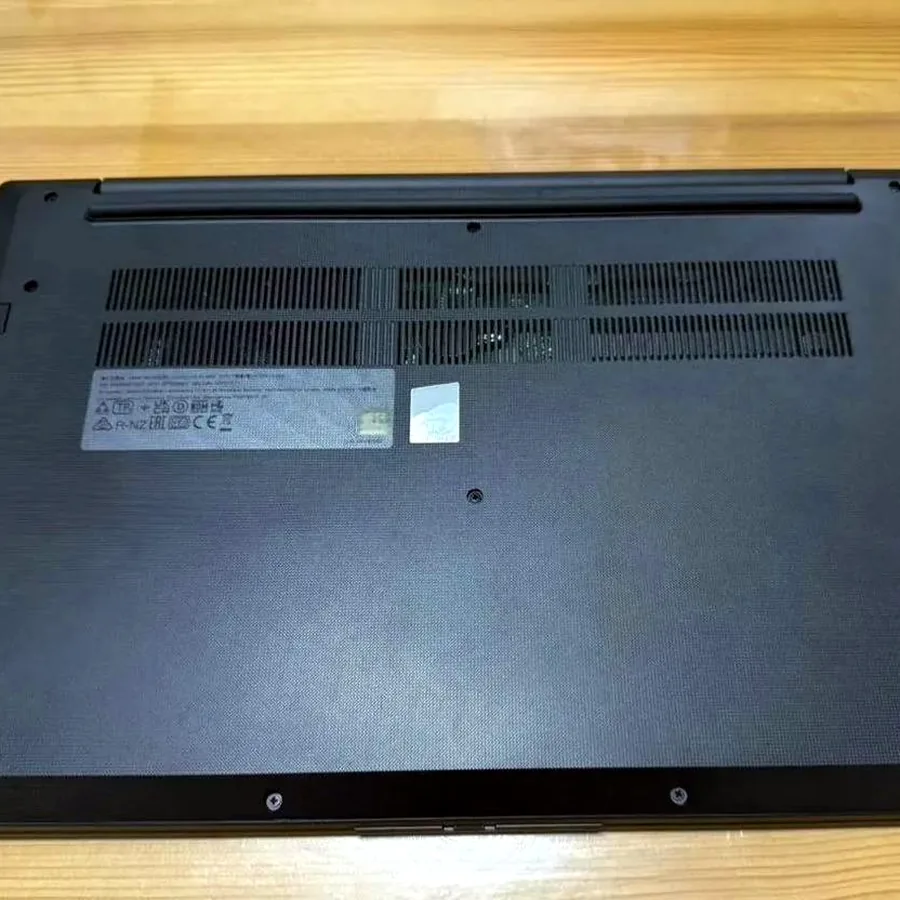 Ноутбук Lenovo V15, AMD Ryzen 5, SSD 256GB