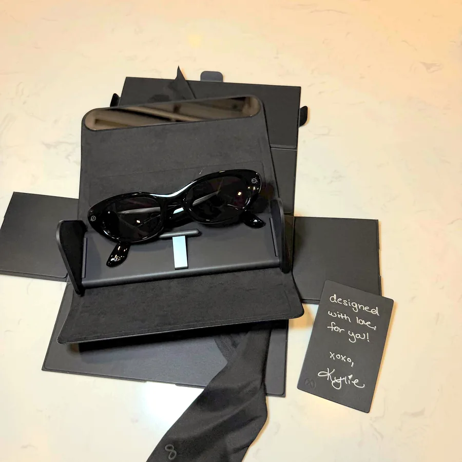 Ray-Ban Meta × Kylie Jenner, оригинальные очки