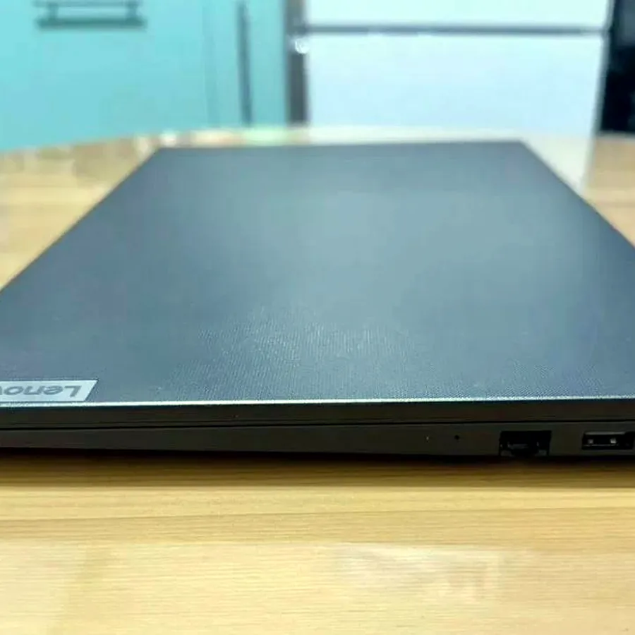 Ноутбук Lenovo V15, AMD Ryzen 5, SSD 256GB