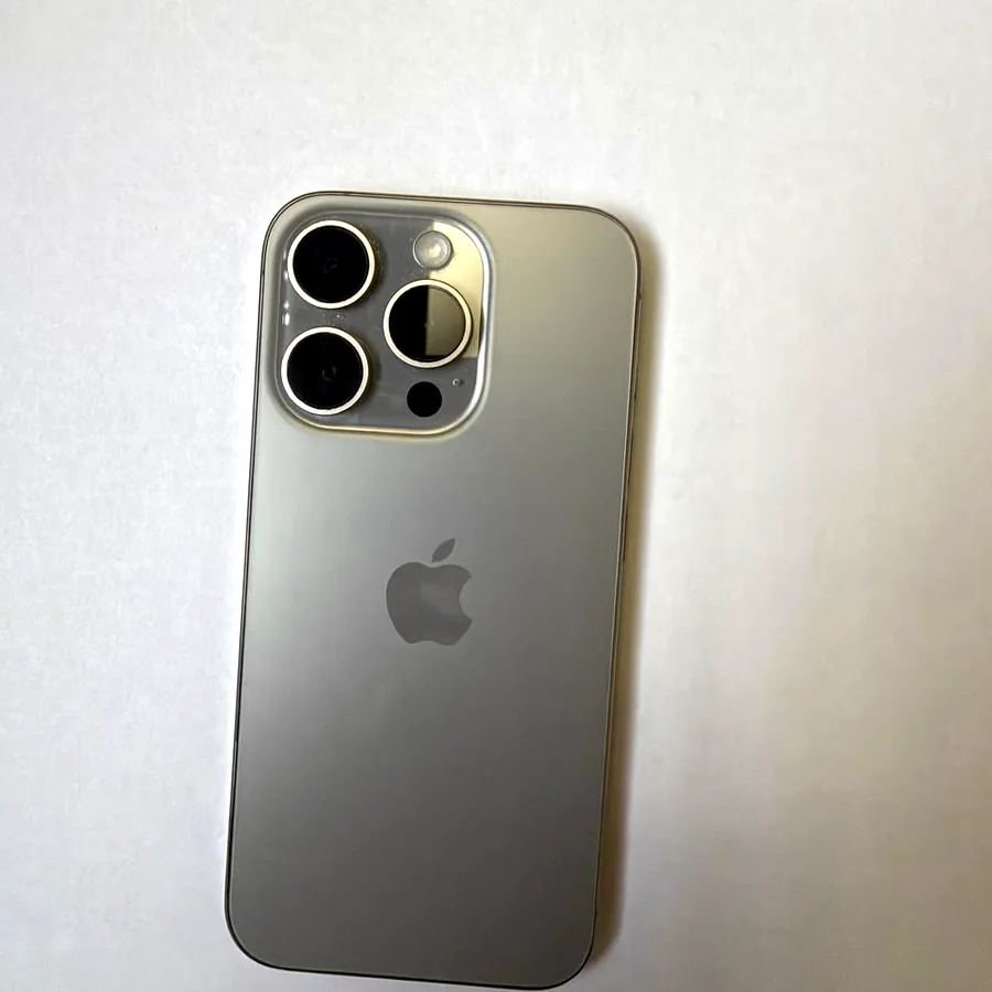 iPhone 15 Pro 256 GB, идеальное состояние