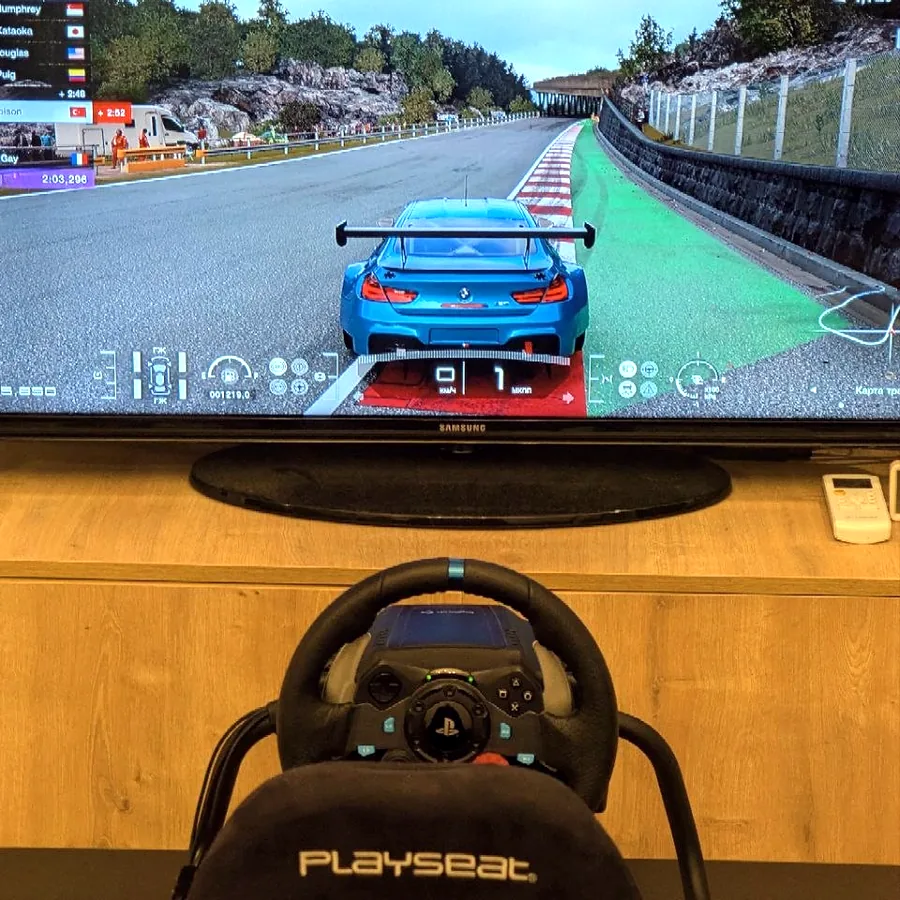 Руль Logitech G29 и кресло Playseat, комплект