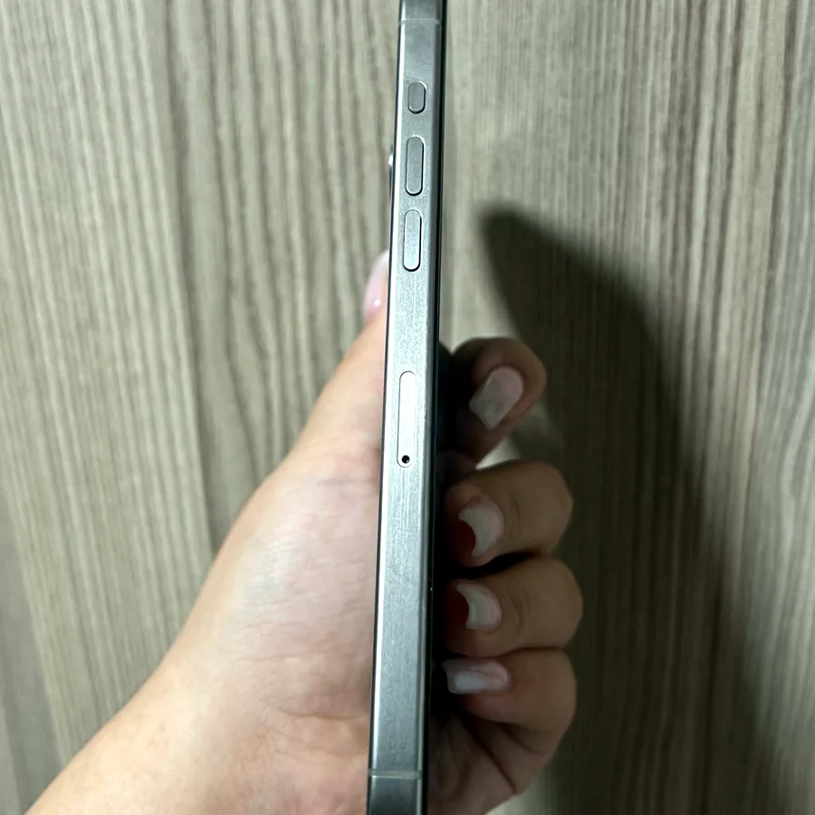 iPhone 15 Pro Max 256 ГБ, состояние идеальное