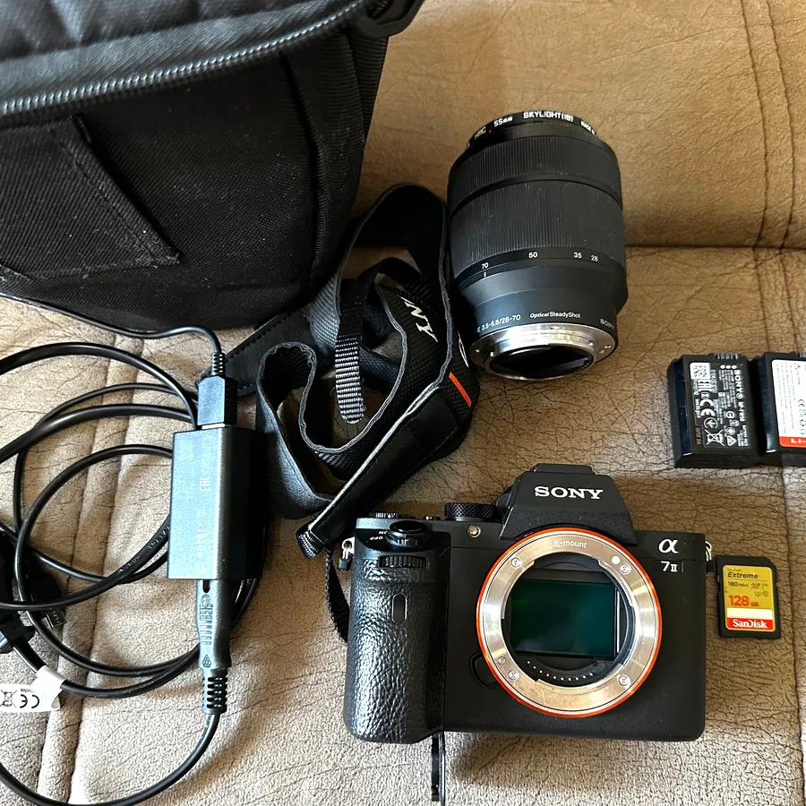 Sony A7 II, состояние как новая, пробег 11 000 кадров