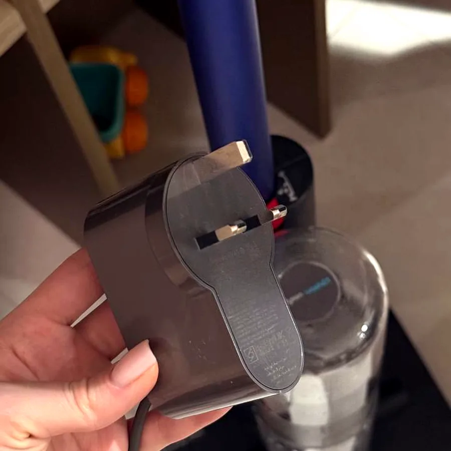 Dyson WashG1, моющий пылесос, гарантия до 2028