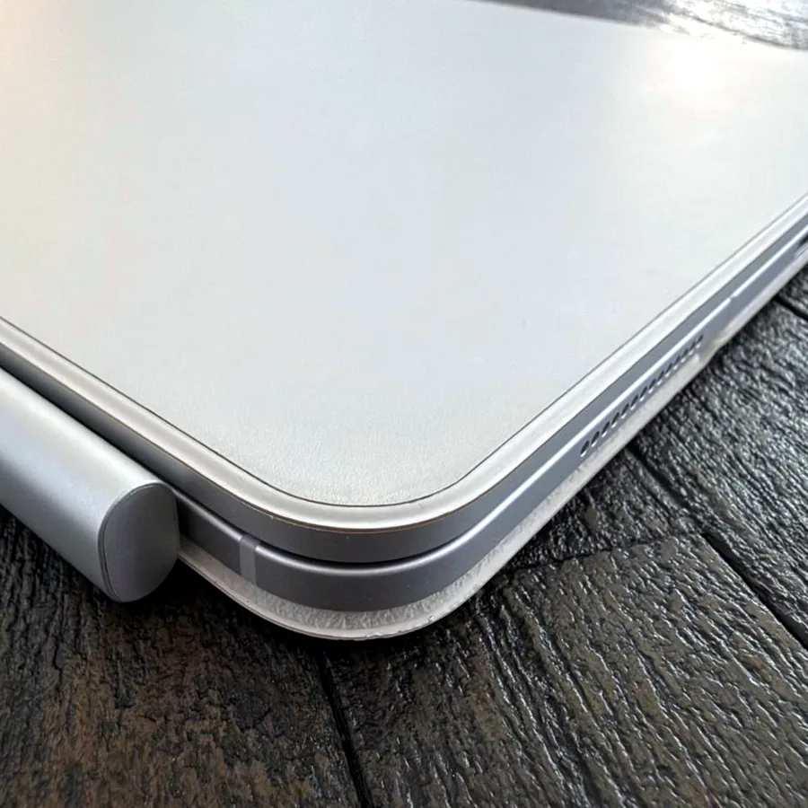 Apple Magic Keyboard для iPad Pro 13, белая