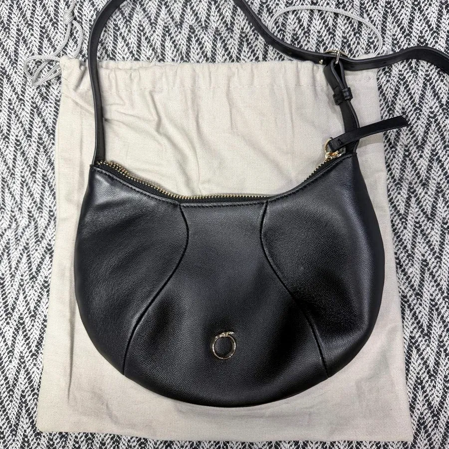 Сумка Trussardi кожаная, чёрная