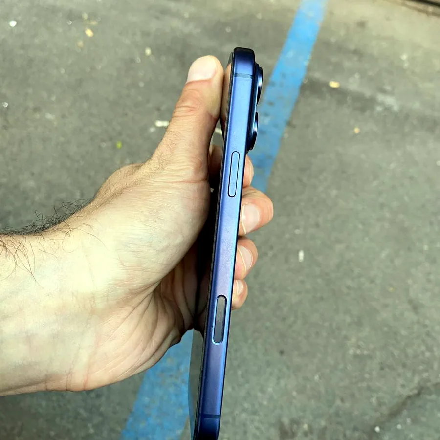 iPhone 17 Pro Max 512 GB, 94% батареи