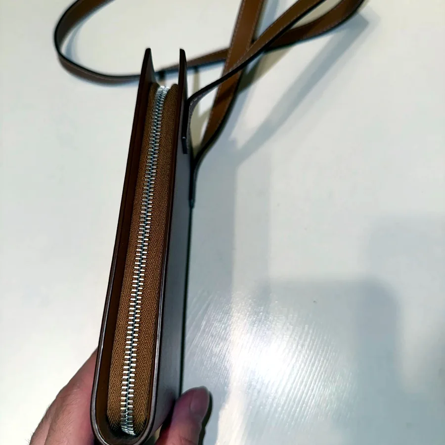 Кожаная сумка Le Gadju от Jacquemus