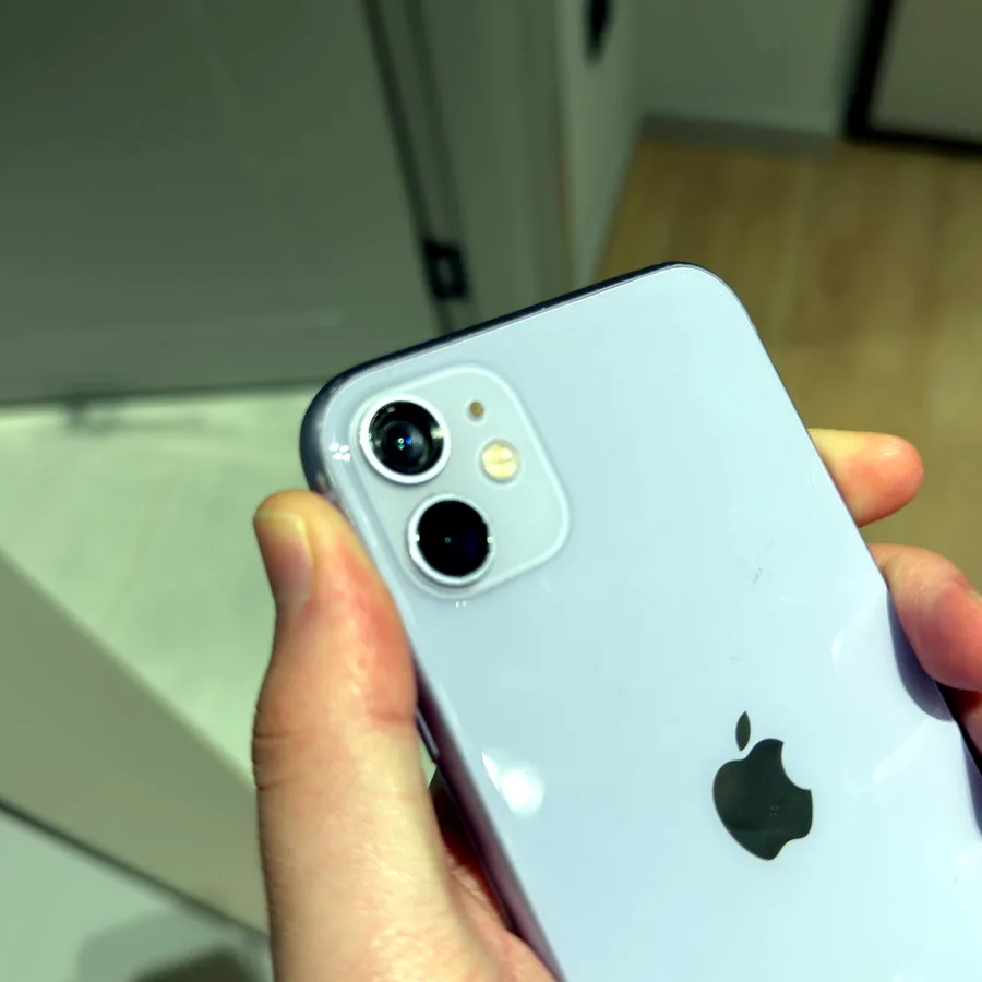 iPhone 11, 64 ГБ, аккумулятор 71%