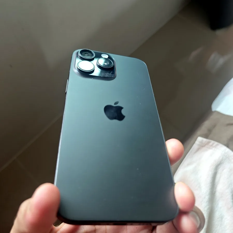 iPhone 16 Pro Max 256GB, состояние идеальное