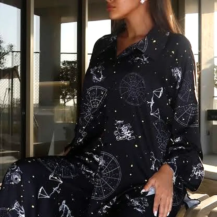 Костюм с принтом зодиаков, M/L