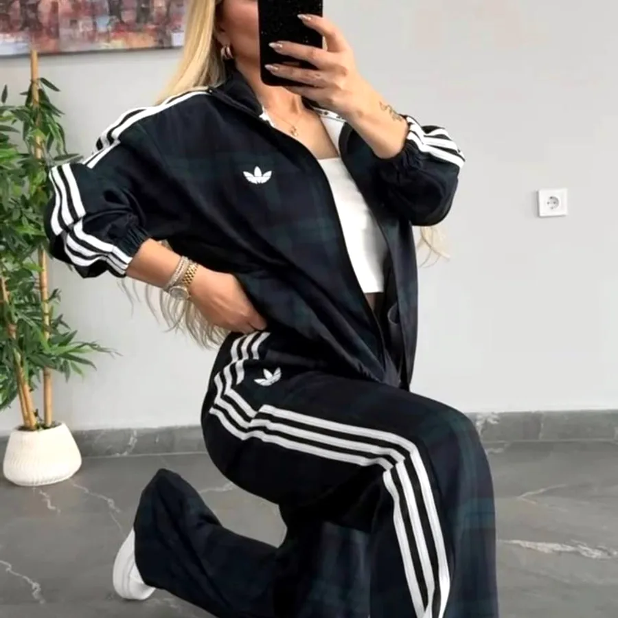 Спортивные костюмы новые, размер L-XL