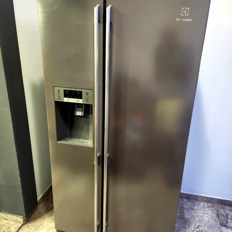 Холодильник Electrolux