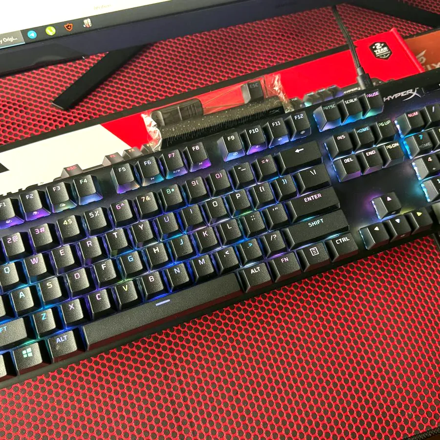 Клавиатура HyperX механическая