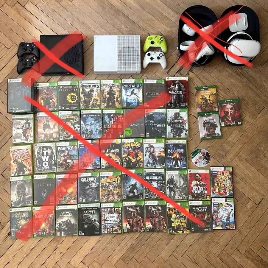 Xbox One с 2 геймпадами и 3 играми
