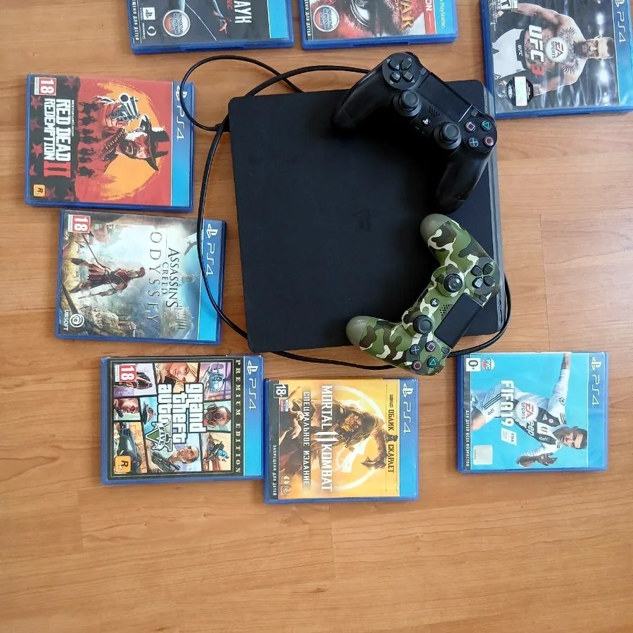 PlayStation 4, 512 ГБ, с дисками