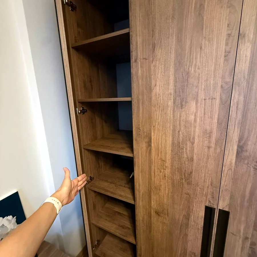 Шкаф Enza Home Orlando с зеркалом, 3-дверный
